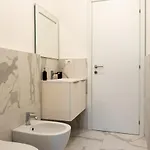 15min Metro Duomo - Rho Fiera - Skyscraper Kitchen * Milaan
