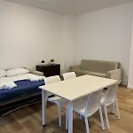 Appartement 15min Metro Duomo - Rho Fiera - Skyscraper Kitchen